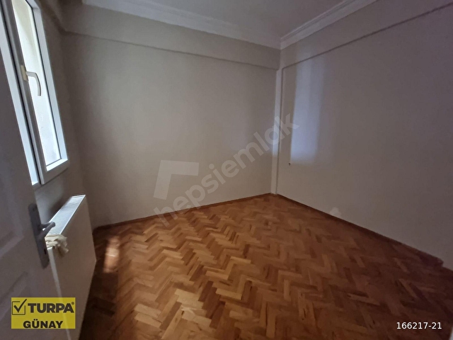 Buca Tenis Kulübü Yakını, Geniş ve Ferah Kiralık Daire - Görsel 5