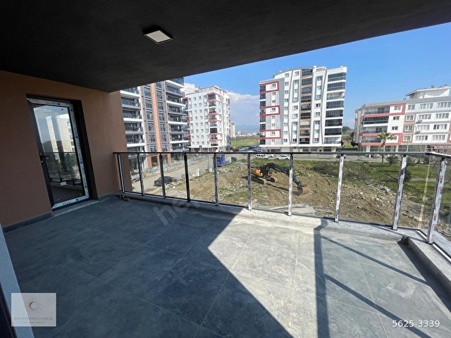 İNCİRLİOVA DA KÖŞE KONUMLU CADDE ÜZERİ SATILIK 3+1 LÜKS DAİRE - Görsel 3