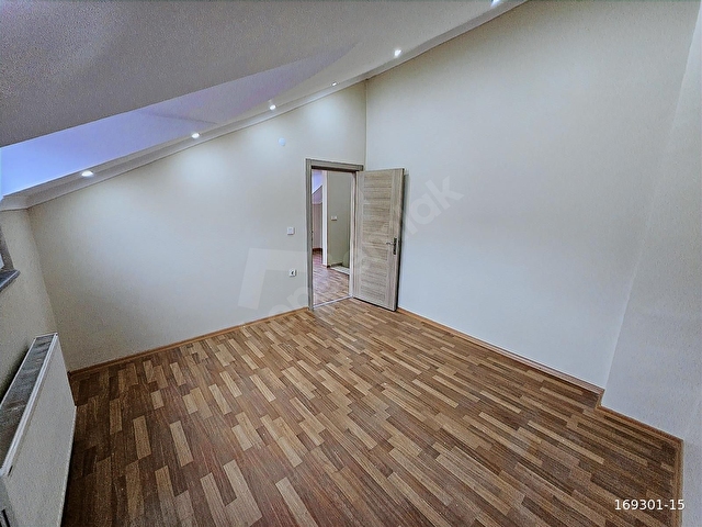 SANCAKTEPE VEYSEL KARANİ CADDESİNDE EMSALSİZ 130m2 ÜST DUBLEKS - Görsel 14