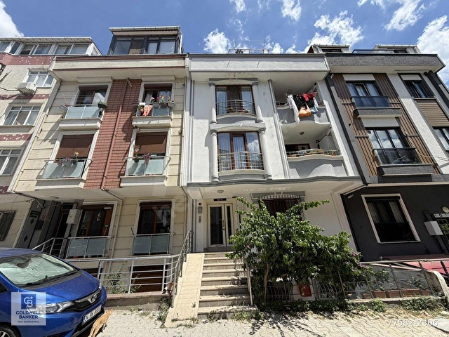 ÖRNEK MAH.GÖZTEPE METRO YÜRÜME MESAFESİ ARA KAT SATILIK 3+1 - Görsel 4