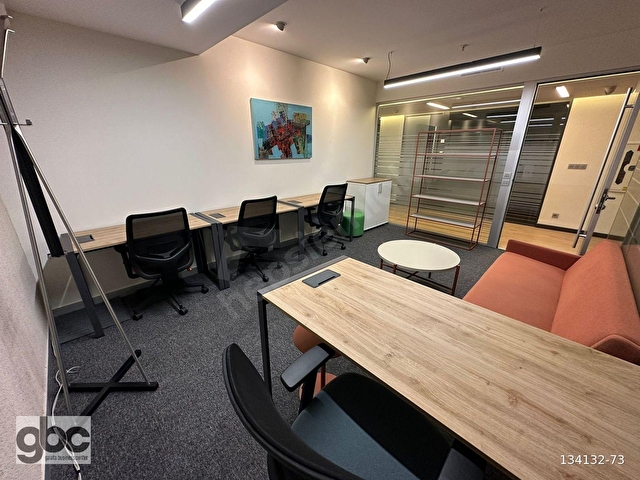 Levent Bölgesinde 24 m² Taşınmaya Hazır Şık Ofis! - Görsel 2