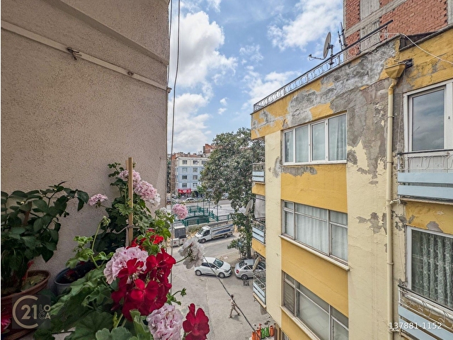 C21 LOCADAN 2. ORUÇGAZİDE ÇARŞIYA YAKIN BAKIMLI 3+1 DAİRE - Görsel 4