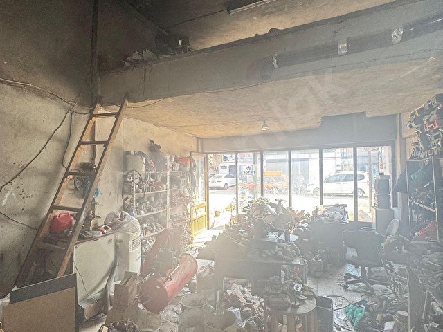 KÜSGET DE ANAFARTALAR CADDESİNDEN BİR İÇERİ SATILIK DÜKKAN - Görsel 5