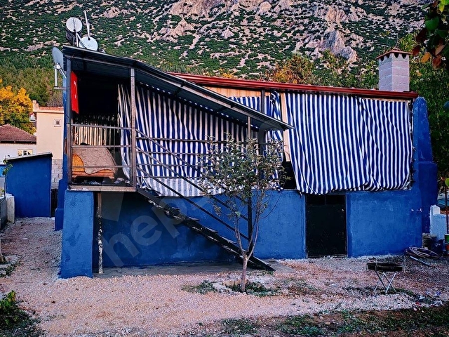 ACIPAYAM YUMRUTAŞTA 373 M² ARSA VE MÜSTAKİL EV - Görsel 4