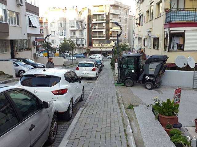 BAHÇELİEVLER KEBAPÇILAR MEVKİİNDE KÖFTECİ YUSUFUN SOKAĞINDA - Görsel 2