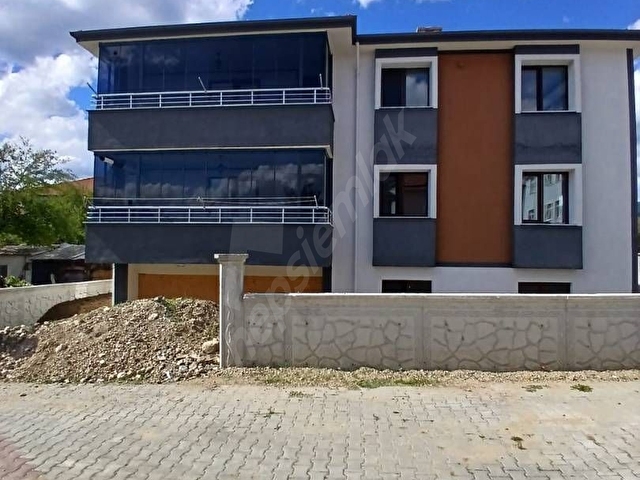 Sahibinden satılık mustakil ev 3 katlı 2 daire 1 bodrum - Görsel 7