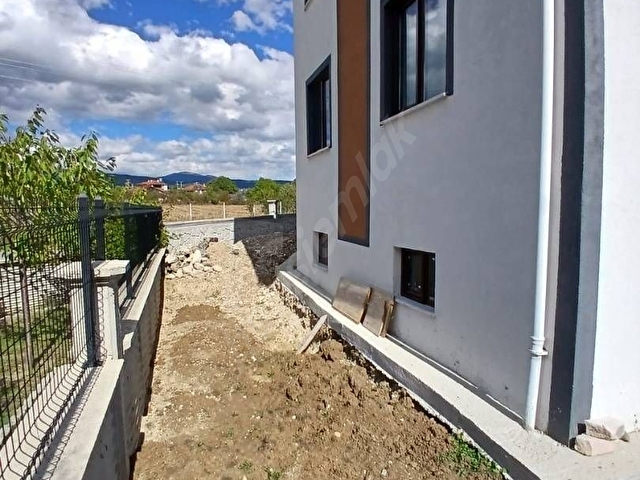 Sahibinden satılık mustakil ev 3 katlı 2 daire 1 bodrum - Görsel 27