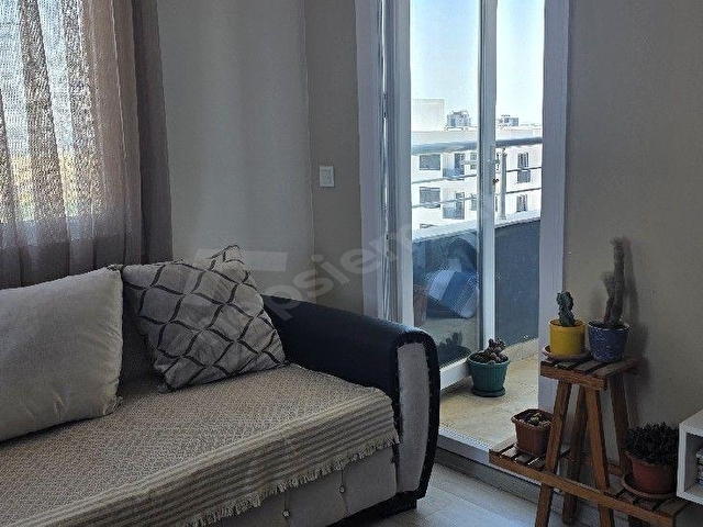 STADYUM YAKINI ERGUVAN CADDESİNDE FULL EŞYALI 1+1 DAİRE - Görsel 5
