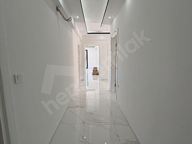 İKİ Ailenin Rahatça Yaşayabileceği 5+2 Havuzlu Lüks Villa! - Görsel 4