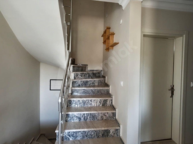 Ayvalık Sahilkentte Deniz Manzaralı,3+1 Eşyalı Kiralık Villa - Görsel 8
