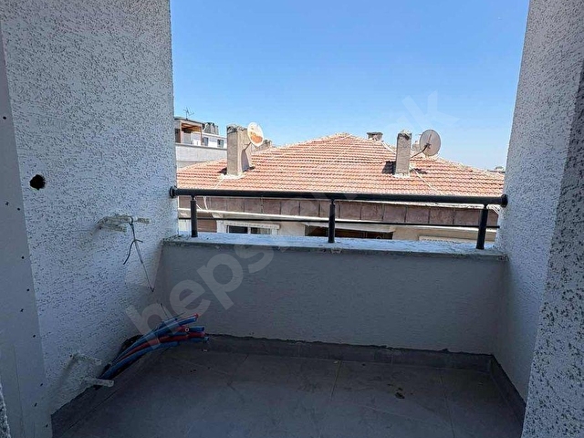 Merkezde 3+1, Ön Cephe Otoparklı 130m2 - Görsel 2