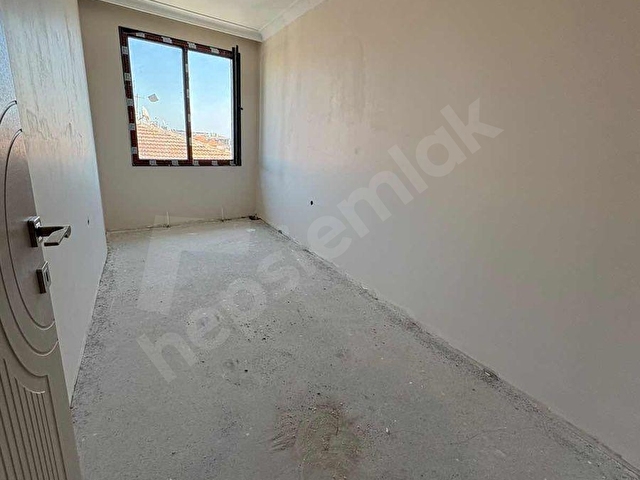 Merkezde 3+1, Ön Cephe Otoparklı 130m2 - Görsel 3