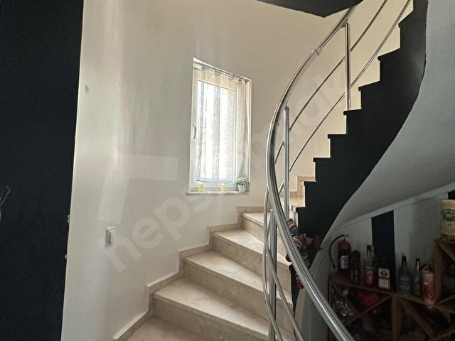 VATANDAŞLIĞA UYGUN MÜSTAKİL ÖZEL YAPIM VİLLA - Görsel 18