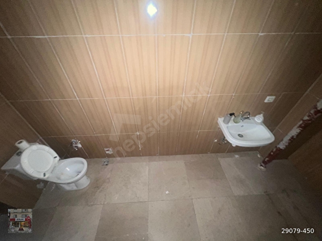 7DEN OVACIK YOZGAT BULVAR ÜZERİ HAREKETLİ KONUM DÜZ ZEMİN 160M2 - Görsel 16