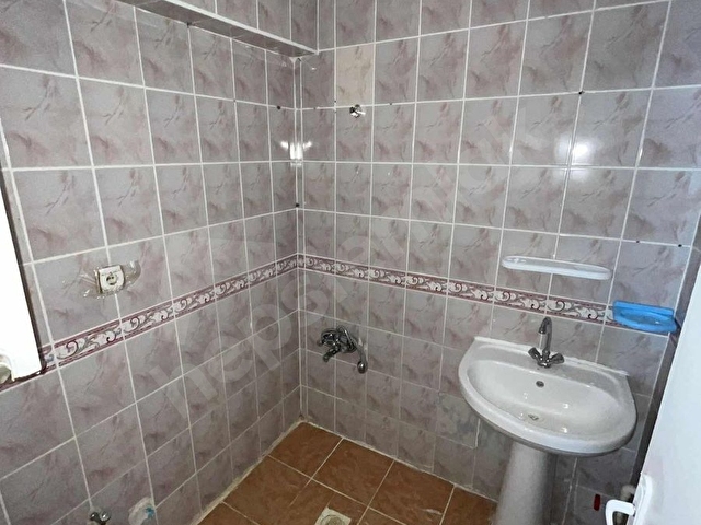 ÖZDEMİR İNŞAATTAN OKUL YAKINI FIRSAT DAİRESİ - Görsel 27