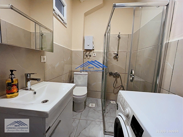 METEden Ortaköy Cadde Üzeri,Az Katlı Köşe Bina,2+1,86m2,Eşyalı - Görsel 23
