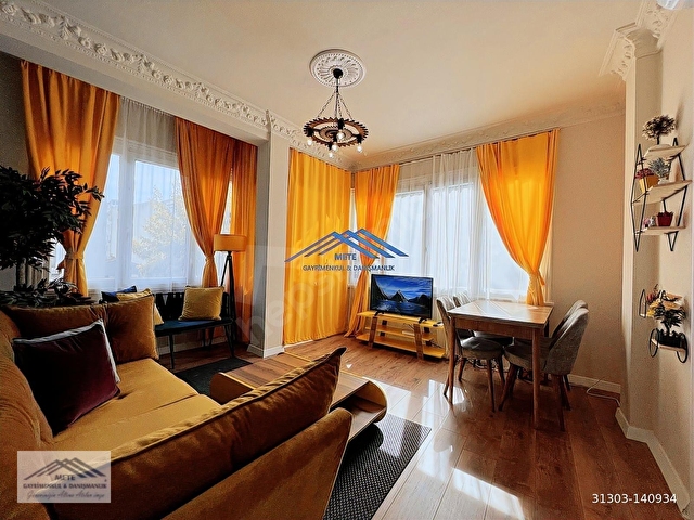 METEden Ortaköy Cadde Üzeri,Az Katlı Köşe Bina,2+1,86m2,Eşyalı