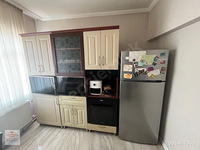 KIZLARPINARI CADDESİ ÜZERİ DUTLUK GÖBEKTE EŞYALI TEMİZ DAİRE - Görsel 9