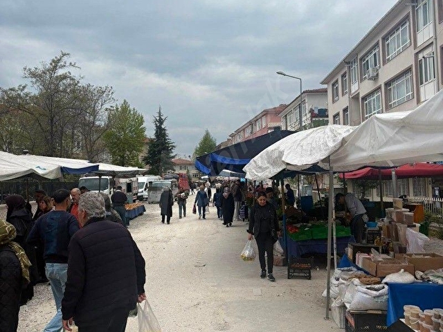 Aşağı Eğlence, Doğançayda  Okul karşısı, pazarın içi, bacalı, Köfteci 35m2 Devren, Kiralık Dükkan - Görsel 2