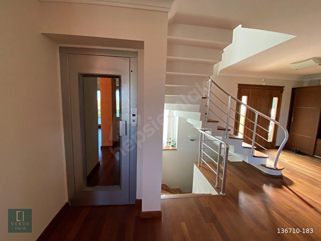 ÇEŞME BOYALIKTA 630 M2 ARSA İÇİNDE TRİPLEKS 5+2 VİLLA - Görsel 19