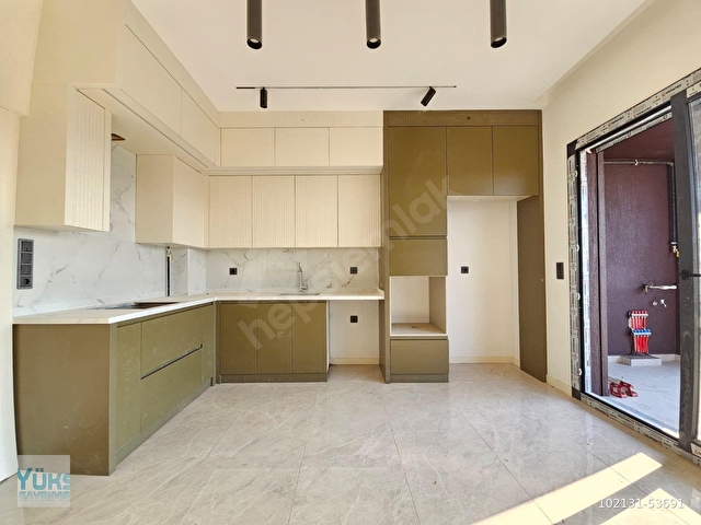 Denizli yenişafak mahallesinde 2+1 110 m2 yeşil alan park cepheli e.banyolu satılık arakat daireler