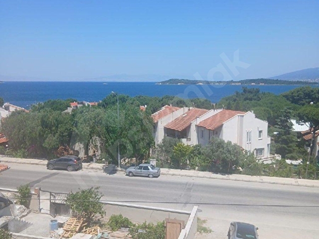 İzmir Urla iskele mahallesinde deniz manzaralı villa satılık - Görsel 7