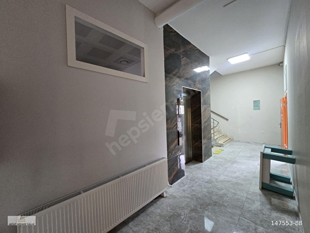 MERKEZİ LOKASYON 1450 M2 KAPALI ALAN ASANSÖRLÜ TİCARİ DÜKKAN - Görsel 18