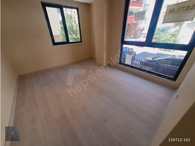 EYÜBOĞLU KOLEJİNE YAKIN KATTA TEK ARAKAT 2+1 DAİRE