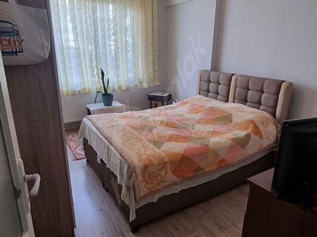 TEKİRDAĞ MERKEZ ÇARŞIDA GUZEL KONUMDA DENİZ MANZARALI 2+1