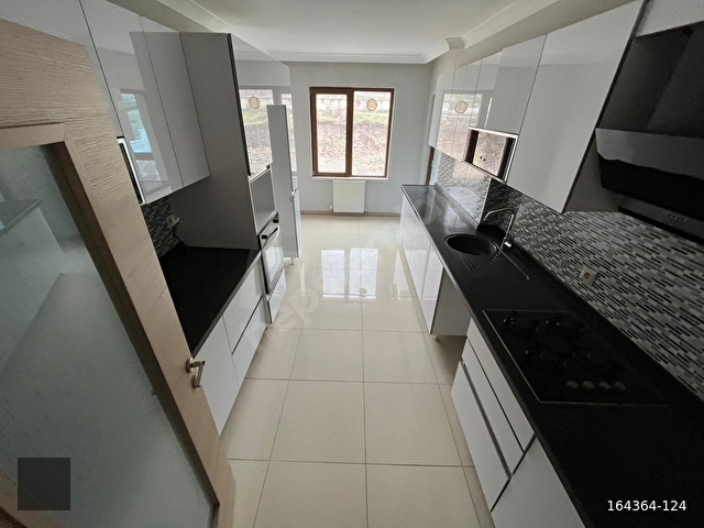 SİTE İÇERİSİNDE GENİŞ VE KONFORLU YAŞAM FULL YAPILI 4+1 DAİRE - Görsel 10