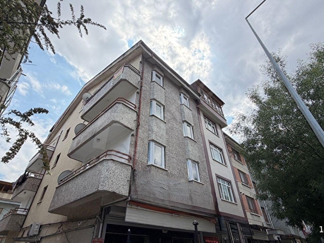 Yenimahallede Cadde üzerinde Ankara Manzaralı 5+1 Satılık Daire