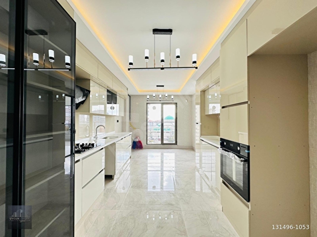 UYGUN EMLAKTAN█BULVAR ÜZERİNDE KAPALI GARAJLI SIFIR 4+1 190 M² - Görsel 3