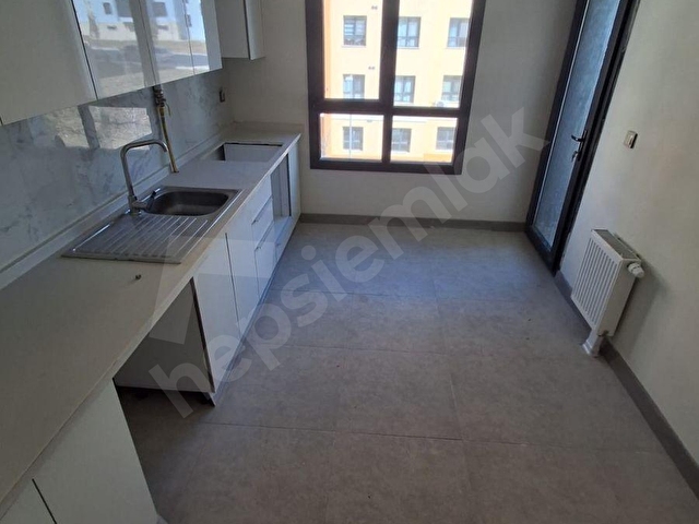SÖĞÜTLÜ 1.ETAP TOKİDE KİRALIK SIFIR 3+1 DAİRE - Görsel 7