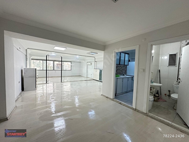 Bornova Merkezde Tabela Değeri Yüksek Kiralık Ofis - Görsel 13