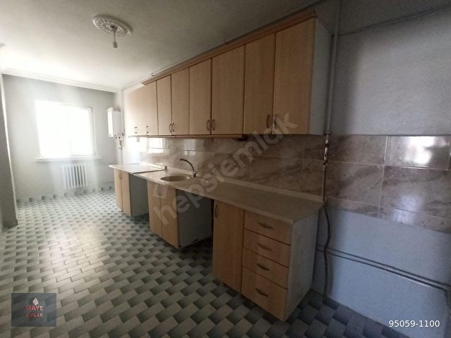 GAYE EMLAKTAN AKARBAŞI MEVKİNDE SATILIK 3+1 DAİRE - Görsel 12