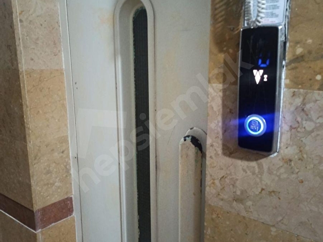 GAYE EMLAKTAN AKARBAŞI MEVKİNDE SATILIK 3+1 DAİRE - Görsel 2