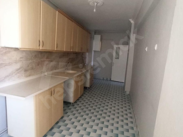 GAYE EMLAKTAN AKARBAŞI MEVKİNDE SATILIK 3+1 DAİRE - Görsel 6