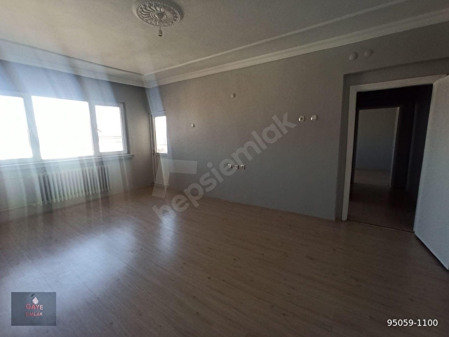 GAYE EMLAKTAN AKARBAŞI MEVKİNDE SATILIK 3+1 DAİRE - Görsel 23