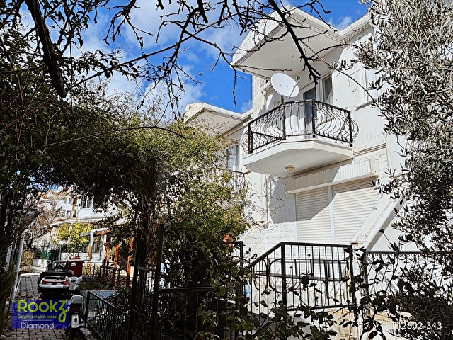Mordoğan Yarenler Sitesi Tadilatlı Bakımlı Satılık 3+1 Villa - Görsel 3