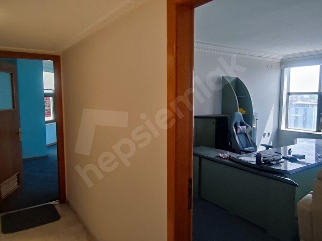 Kuzeyden Dörtyol Kavşağında 250 m² 4+1 Kiralık Ofis - Görsel 21