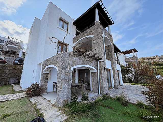 Türkbükünde Deniz Manzaralı, Bahçe Katı Satılık 3+1 Daire