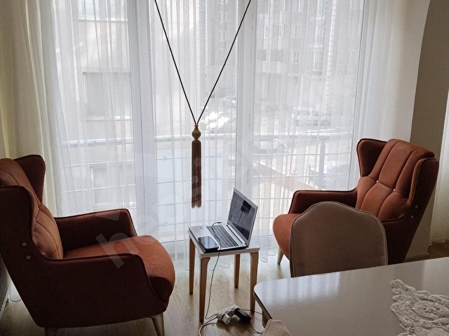 SATILIK  PAŞAKENT  MAHALLESİNDE   3+1  GENİŞ  BAKIMLI  ASANSÖRLÜ ARA KAT  DAİRE - Görsel 3