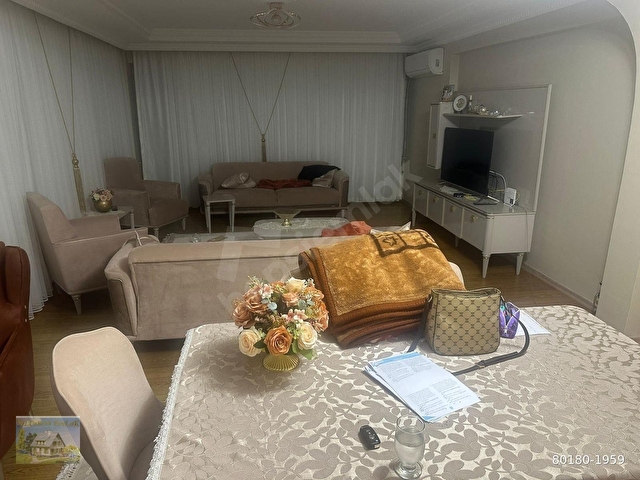 SATILIK  PAŞAKENT  MAHALLESİNDE   3+1  GENİŞ  BAKIMLI  ASANSÖRLÜ ARA KAT  DAİRE - Görsel 5