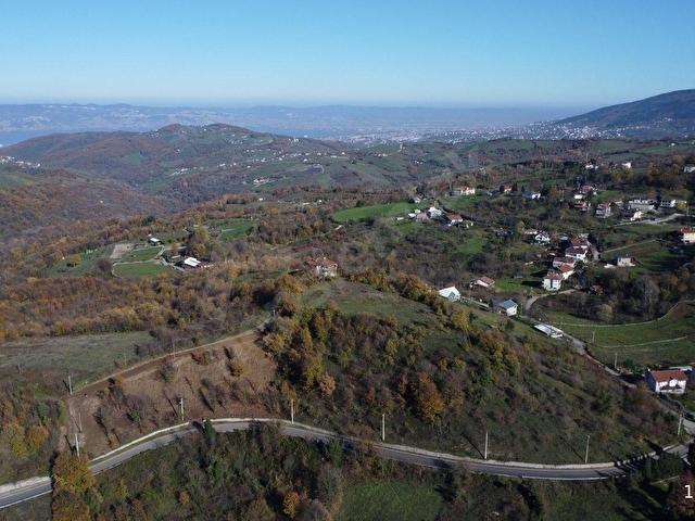GÖLCÜK NÜZHETİYEDE GÜZEL KONUMDA SATILIK ARAZİ 4225 M2