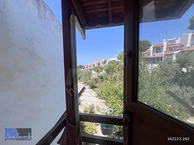 KARABURUN KÜÇÜKBAHÇE DE SİTE İÇİNDE SATILIK 2+1 YAZLIK VİLLA - Görsel 29