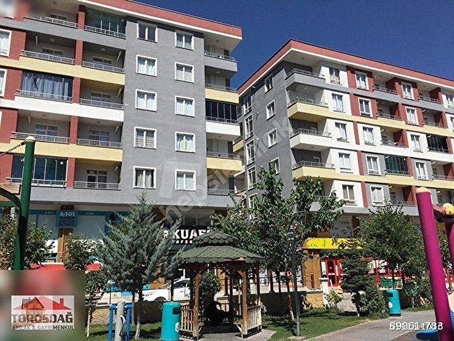 VAN İPEKYOL VALI MITHAT BEY MAHALLESI SATILIK LÜKS  1 + 1 DAIRE