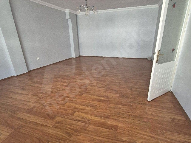 SİLİVRİ ALİBEY MAH.  MERKEZDE KİRALIK 3+1 ARAKAT TEMİZ DAİRE 27.000TL ÖNER EMLAK - Görsel 21