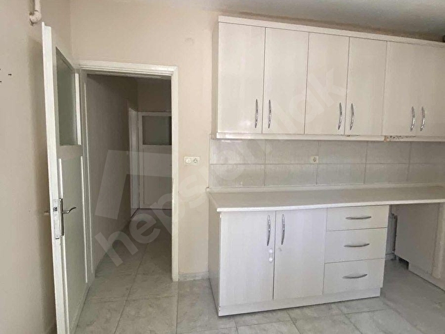 BUCA YEŞILBAĞLARDA SATILIK DAİRE 2+1 GİRİŞKAT - Görsel 2