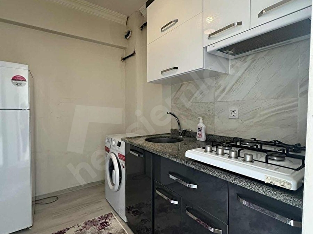 DEMET EMLAKTAN ÖZGÜR MAHALLESİNDE EŞYALI KİRALIK 1+1 DAİRE - Görsel 4