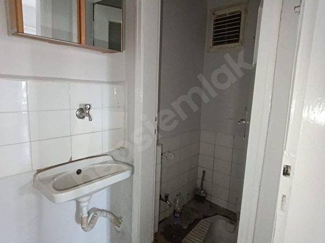 ULAŞIMA YAKIN MASRAFSIZ VE FERAH KİRALIK 2. KAT KAYKOP DAİRESİ - Görsel 13